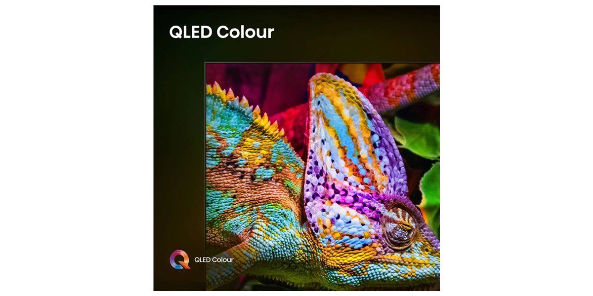 Hisense 75E7Q Pro allie grand format, fluidité et image QLED éclatante Le Hisense 75E7Q Pro est un téléviseur grand format conçu pour offrir une immersion spectaculaire. Grâce à sa dalle QLED 4K de 75 pouces, son taux de rafraîchissement jusqu’à 240 Hz et sa compatibilité HDR étendue, il garantit une qualité d’image riche et fluide. Idéal pour les films, le sport ou le gaming, il intègre également un système audio Dolby Atmos et l’interface connectée Vidaa U9, fluide et intuitive. Une dalle QLED lumineuse et riche en détails Grâce à la technologie QLED à points quantiques, ce modèle restitue une large palette de couleurs avec une précision accrue. Sa compatibilité 8 bits + FRC lui permet d’afficher plus d’un milliard de nuances, pour des images éclatantes et nuancées. Le rétroéclairage Direct LED assure une homogénéité parfaite et son pic de luminosité de 365 nits permet un visionnage optimal dans une pièce moyennement éclairée. Des contenus sublimés par la compatibilité HDR Le téléviseur prend en charge Dolby Vision, HDR10+, HDR10 et HLG, ainsi que Dolby Vision IQ et HDR10+ Adaptive. Ces technologies adaptent dynamiquement l’image selon la scène et la luminosité ambiante, grâce à un capteur intégré. Le résultat : des contrastes profonds et des détails précis dans toutes les conditions d’éclairage. Des performances de jeu optimisées Avec son Mode Jeu PRO 144 Hz et une latence de seulement 13,8 ms, le Hisense 75E7Q Pro s’adresse directement aux joueurs. Il est compatible AMD FreeSync Premium, VRR et ALLM, garantissant une fluidité parfaite sans déchirures d’image. Ses quatre ports HDMI 2.1, dont deux certifiés (eARC, ALLM, VRR jusqu’à 4K 144 Hz), assurent une compatibilité totale avec les consoles de dernière génération. Le mode HSR permet même de jouer jusqu’à 240 Hz en Full HD. Un son immersif grâce au Dolby Atmos Son système audio 2 x 15 W offre une puissance totale de 30 W. Compatible avec Dolby Atmos, Dolby Audio et AC-4, il crée un environnement sonore enveloppant et précis. L’égaliseur intégré permet d’ajuster les paramètres sonores pour optimiser l’écoute des films, musiques ou dialogues. Une interface connectée fluide et complète Avec Vidaa U9, la navigation est simple et rapide, donnant accès aux principales plateformes de streaming via le Vidaa Store. Ce modèle intègre Alexa, Vidaa Voice, AirPlay 2, le partage d’écran, le DLNA et Bluetooth 5. La télécommande vocale simplifie la recherche et permet un accès direct aux applications les plus utilisées. Une connectique variée et pratique Le téléviseur dispose de quatre ports HDMI, deux USB (dont un en 3.0), une sortie S/PDIF, un port casque, une entrée composite et un port Ethernet RJ45. Il est compatible Wi-Fi double bande et prend en charge les tuners DVB-T2/C/S2. Certifié Fransat et HbbTV 2.0.4, il permet de profiter pleinement des chaînes et services interactifs. Un téléviseur polyvalent et immersif Le Hisense 75E7Q Pro combine une image fluide et lumineuse, un son immersif Dolby Atmos et une interface connectée complète. Conçu autant pour les cinéphiles que pour les gamers exigeants, il s’impose comme un choix idéal pour profiter de tous les contenus dans un confort maximal. Accessoires fournis Télécommande vocale (ERF2C38H) Piles AAA × 2 Câble d’alimentation Compatibilité fixation VESA 400 x 300 mm Caractéristiques Informations générales Marque Hisense Modèle 75E7Q Pro Couleur Noir Écran Taille écran 75 pouces Diagonale 189 cm Rétroéclairage LED avec Full LED Local Dimming Silver Résolution native UHD 4K (3840x2160) Fluidité 144 Hz Processeur Quade Core Traitement image MEMC (Motion Estimation Motion Compensation) Traitement vidéo HDR10, HDR10+, Dolby Vision, Dolby Vision IQ, HDR10+ Adaptatif Diffusion Double tuner Oui Tuners DVB-T (tuner TNT), DVB-T2 (tuner TNT), DVB-S (tuner satellite), DVB-S2 (tuner satellite), DVB-C (tuner câble) Fonctionnalités Système d'exploitation VidaaU 7.6 Contrôle Vocal Alexa Amazon, VIDAA Voice Transmission Bluetooth (émetteur), Bluetooth (récepteur), Ethernet RJ45, Airplay 2 Version Bluetooth Bluetooth v5.0 Technologie multiroom AirPlay 2 (Apple) Services streaming principaux Prime Video, Canal+, Netflix, YouTube, Disney+, Apple TV+ Audio Décodeur audio Dolby Atmos, Dolby Audio Haut-parleur(s) 2 x 15 Watts Connectiques Entrées vidéo HDMI 2.1 x 4 Fonctions HDMI eARC, ALLM (Auto Low Latency Mode), UltraHD 4K / 120Hz, Compatible 4K Sorties audio Optique x 1, Mini-Jack 3,5 mm x 1 Entrées USB USB-C 2.0 x 1, USB-C 3.0 x 1 Dimensions et poids Norme de fixation VESA 400 x 300 mm Largeur avec pied 1 676 mm Hauteur avec pied 1 044 mm Profondeur avec pied 370 mm Largeur sans pied 1 676 mm Hauteur sans pied 965 mm Profondeur sans pied 87 mm Poids avec pied 23,10 Kg Poids sans pied 22,80 Kg Consommation et durabilité Classe énergie E Indice de durabilité 8 /10 Consommation en veille 0,50 Watts Consommation normale 107 Watts Consommation max. 180 Watts